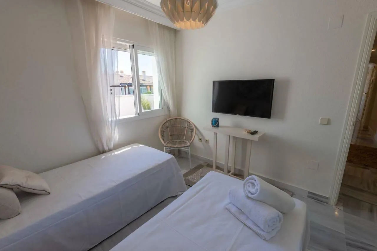 Dama De Noche Penthouse Petfriendly Apartment Marbella
